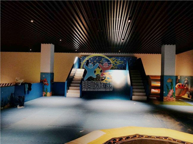 三亚市海棠区林旺镇儿童淘气堡系列(图2) 三亚市海棠区林旺镇青田居委会村